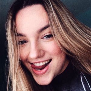 Meet your Posher, Hailey